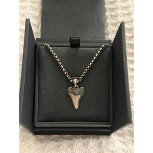 David Yurman 925 Silver Shark Tooth Dog Tag Pendant w/Box Chain Necklace